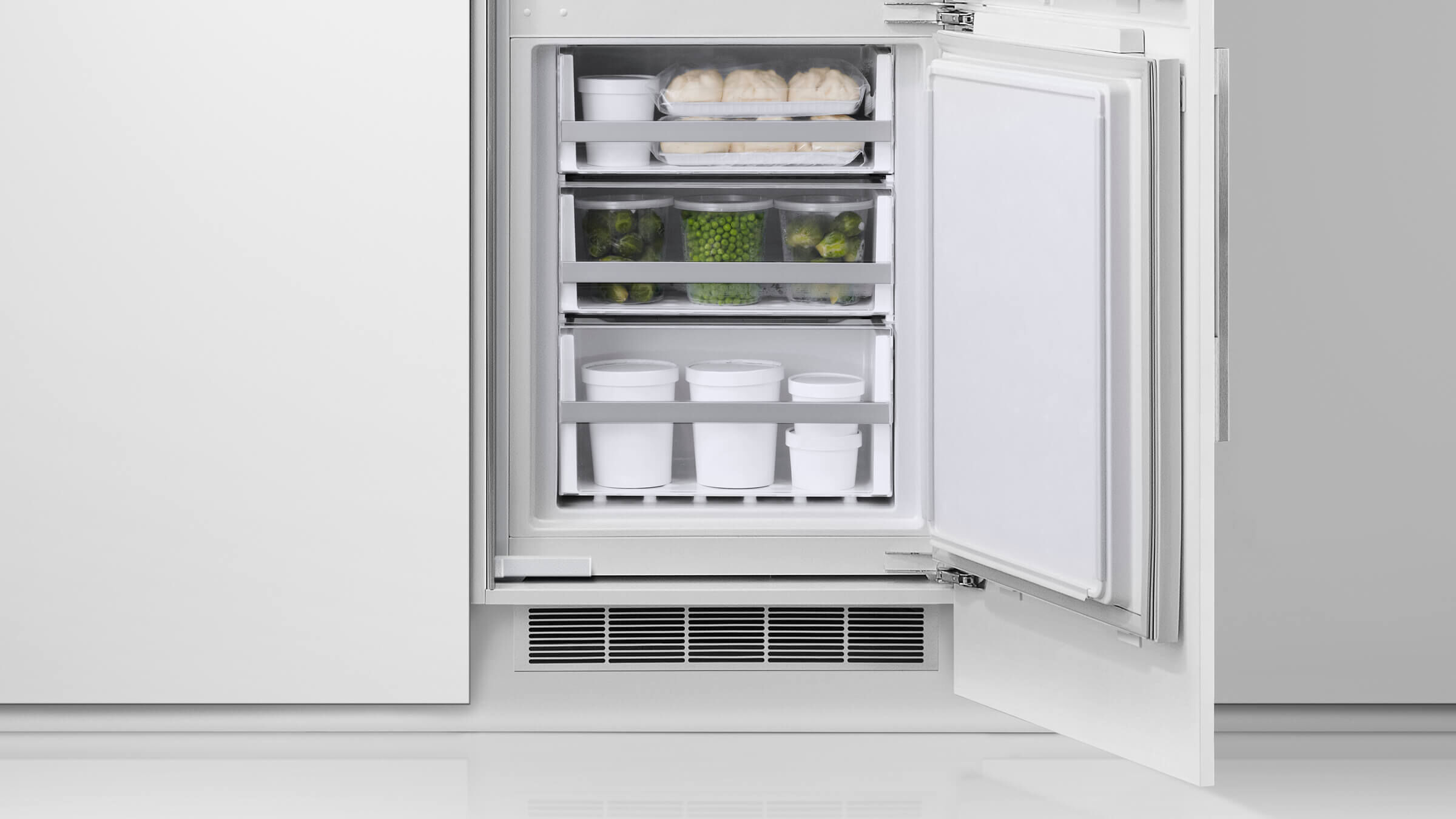 Integrated refrigerator deals freezer