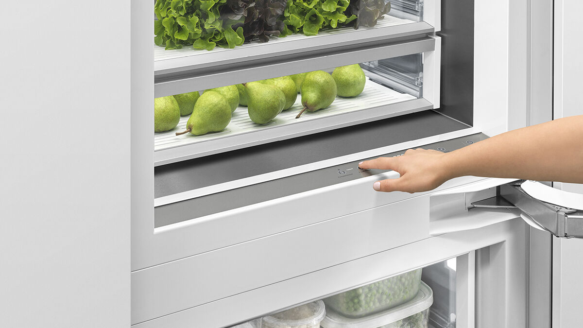 Integrated Refrigerator Freezer, 24